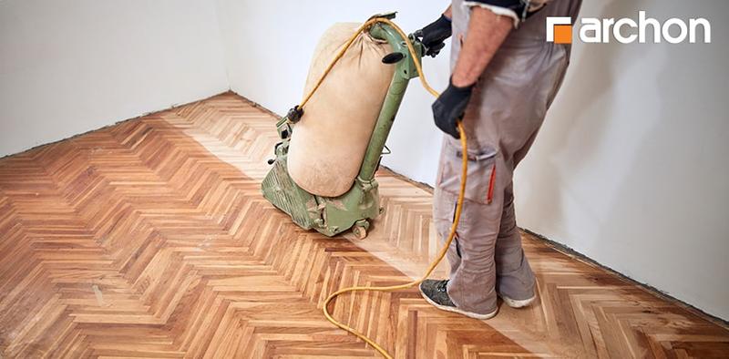 Koszt cyklinowania parkietu