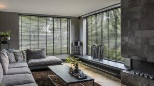 Najlepsze rozwiązania: Jakie rolety wewnętrzne wybrać do okien plastikowych?