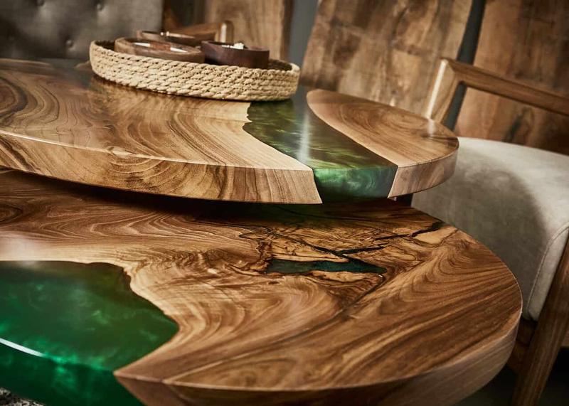 Personalizacja stołów drewnianych