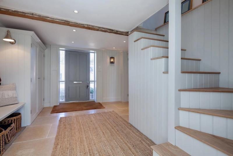 Tani wystrój przedpokoju