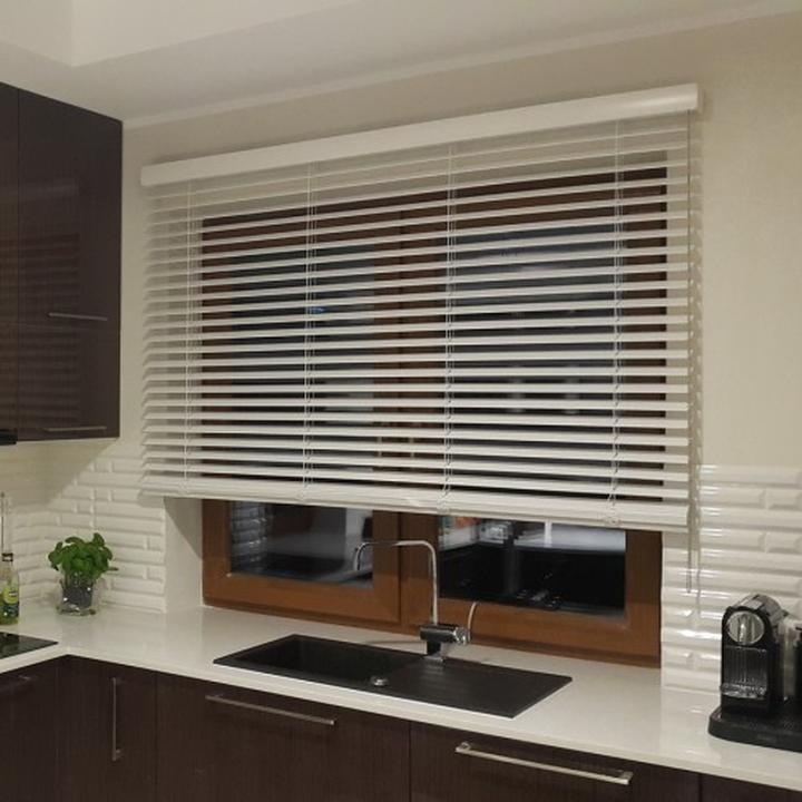 Drewniane rolety meblowe