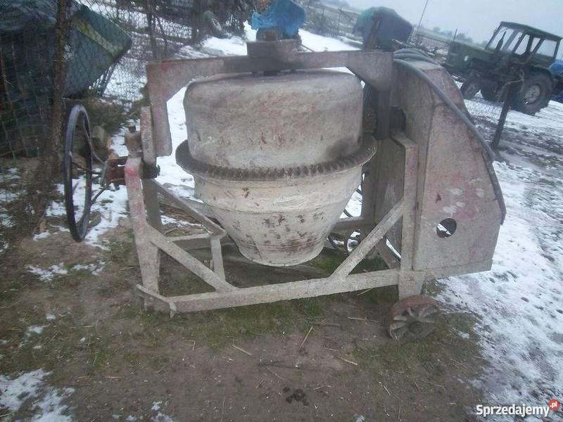 Ile cementu do betoniarki 200 l