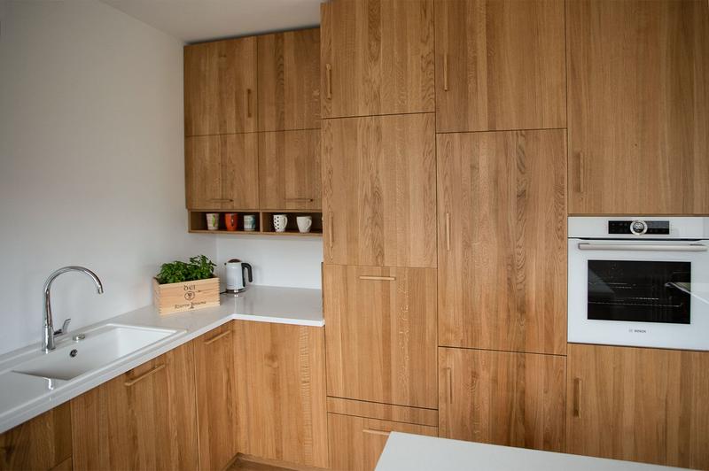 Odkryj elegancję i trwałość: kuchnia z dębu naturalnego w Twoim wnętrzu