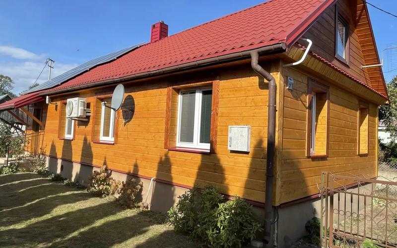 Jak zaplanować elewację drewnianą: wszystko o przekroju, konstrukcji i montażu