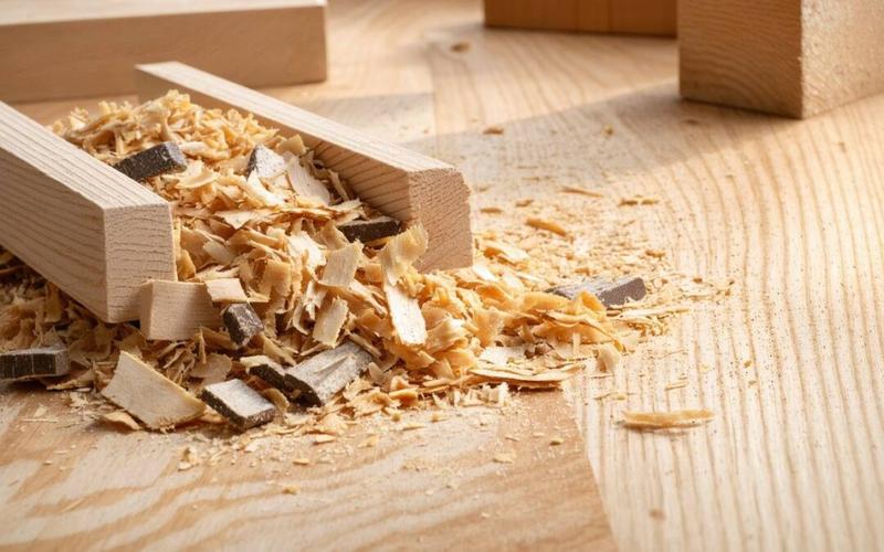 Najlepsze sklepy z wiórkami do parkietu