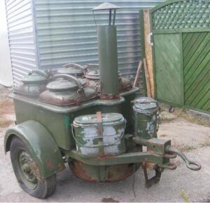 Odkryj tajniki kuchni polowej: Jak działa i co warto wiedzieć?