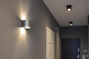 Oświetlenie, które zachwyca: jaka lampa do przedpokoju idealnie dopełni twoje wnętrze?