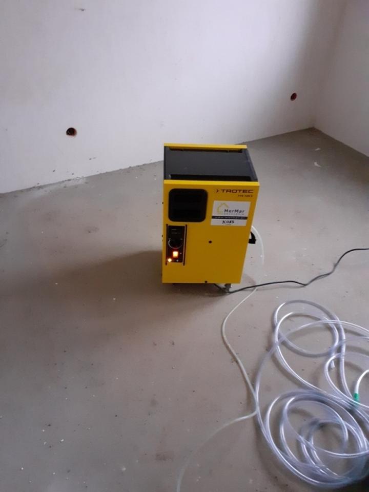 Zapobieganie uszkodzeniom podłogi drewnianej