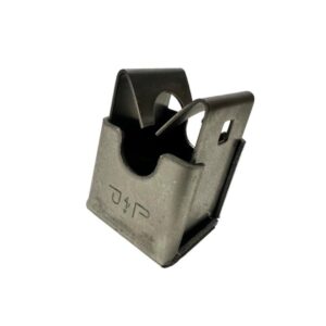 Jak skutecznie przeprowadzić montaż uchwytu odgromowego do blachy na rąbek – poradnik krok po kroku