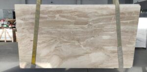 Marmur Breccia Sarda – idealny wybór na elegancki wystrój wnętrz z Sardynii