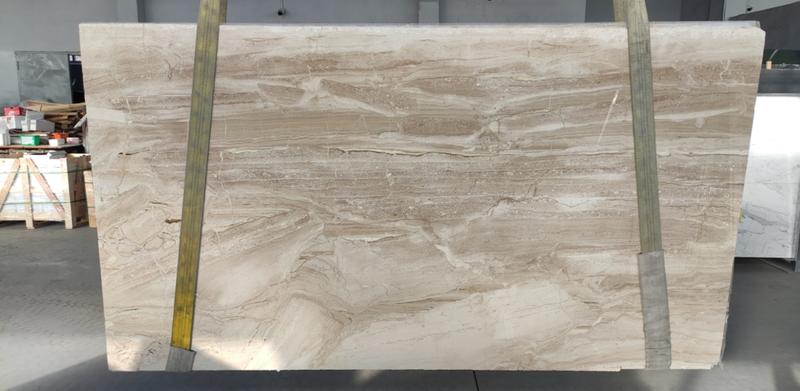 Marmur Breccia Sarda – idealny wybór na elegancki wystrój wnętrz z Sardynii